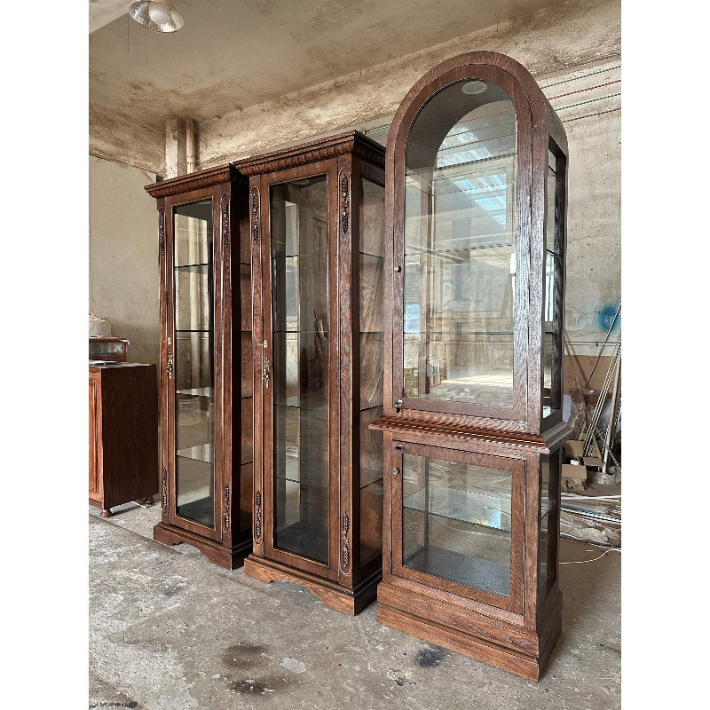 Витрина для антиквариата в кит – обзор и цена Glass Cabinet Display